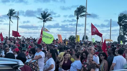 Ato contra a anistia e PEC da Blindagem é realizado em Aracaju