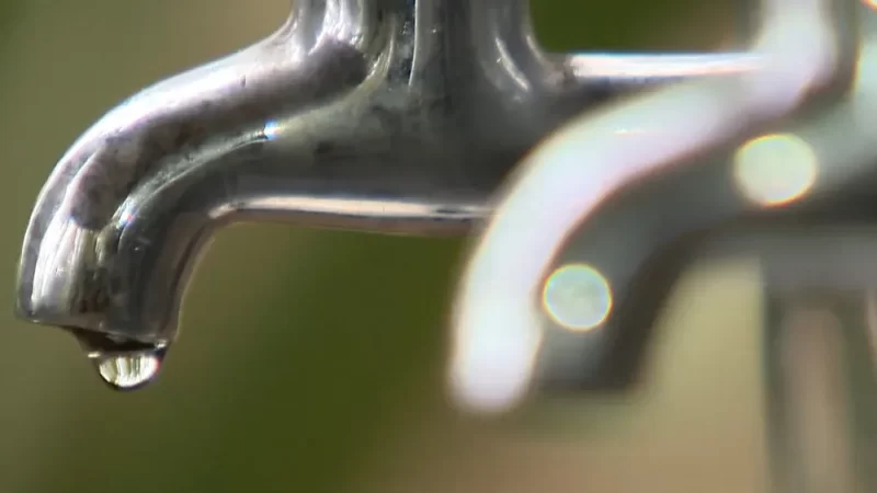 Manutenção de adutora deixa Nossa Senhora do Socorro sem água