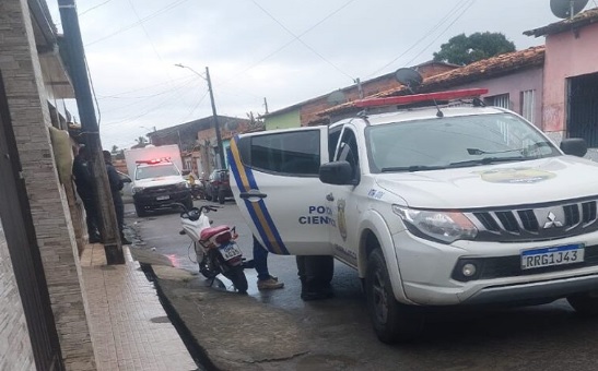 Criminosos invadem residência e matam mulher em Umbaúba