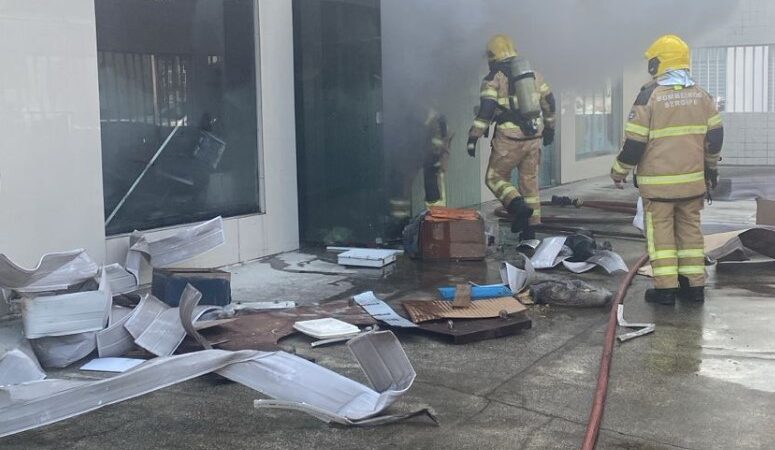 Princípio de incêndio atinge emissora de rádio em Aracaju