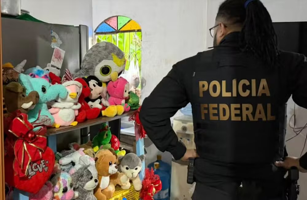 PF cumpre mandado de busca em Sergipe durante megaoperação de combate ao abuso sexual de crianças e adolescentes