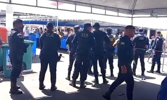 Briga entre ambulantes gera tumulto na abertura da feira livre do Centro