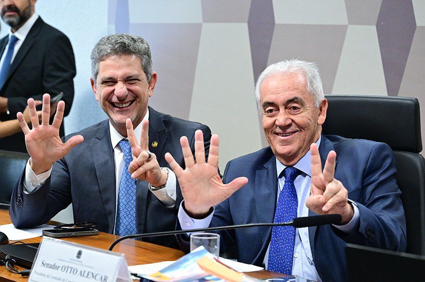 Rogério volta a ganhar destaque nacional após garantir vitória na CCJ de PEC que reduz jornada de trabalho
