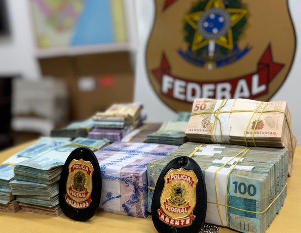 Duas pessoas são presas suspeitas de lavagem de dinheiro após saque de R$ 329 mil em Carira