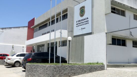 Mulher é condenada a 24 anos de prisão por abuso sexual em Socorro