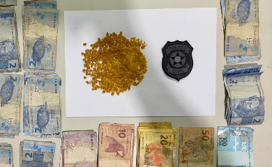 Três pessoas são presas por tráfico de drogas em feira livre de Estância