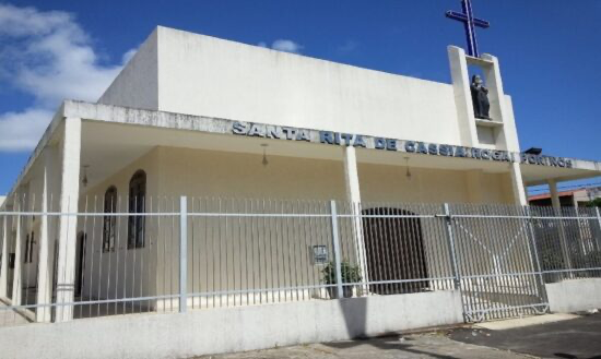 Paróquia alerta sobre golpe envolvendo pedido de dinheiro em nome de padre