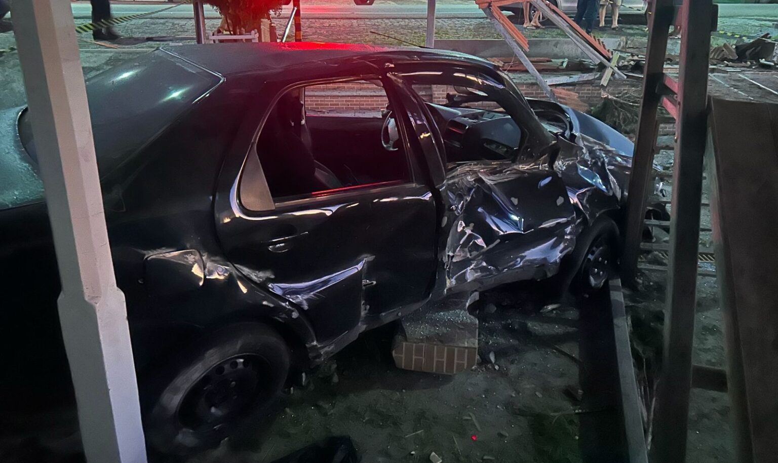 Motorista fica ferido após sair da pista na SE-170, em Lagarto