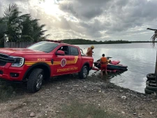 Bombeiros retomam buscas por adolescente desaparecido no Rio do Sal, em Aracaju