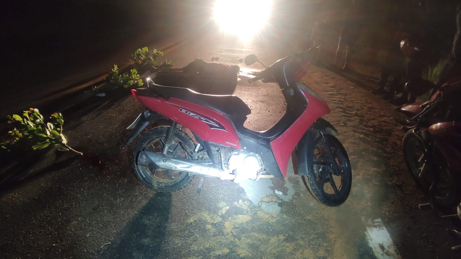 Jovem morre após cair de motocicleta na SE-100 em Indiaroba