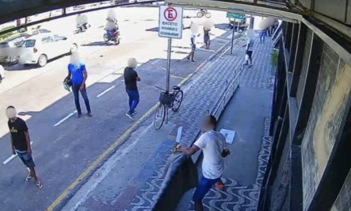 Briga com pedras e facão é registrada na entrada de hospital em Aracaju