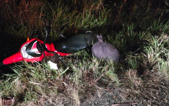 Homem de 62 anos morre após motocicleta sair da pista na SE-290
