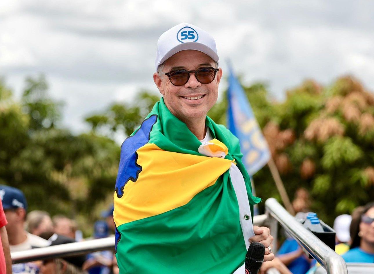 Educação, emprego, saúde e grandes obras ajudam a explicar por que Fábio está entre os quatro governadores mais bem avaliados do Brasil